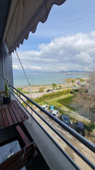 Seaside Apartment - Charlie'S House Chalkida Exterior foto